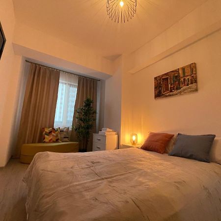 Apartment Near Palas Mall Iasi Exterior foto
